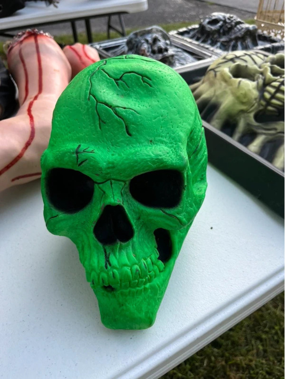 Easter unlimited foam green skull Y2K Halloween prop